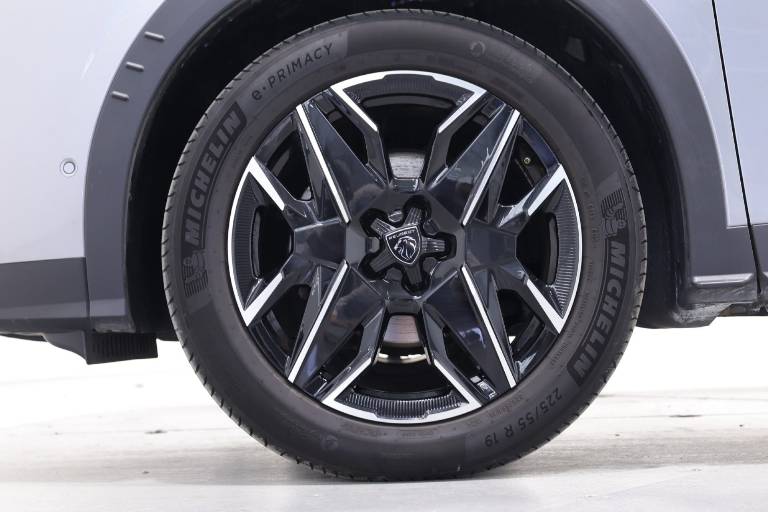 PEUGEOT 3008 16