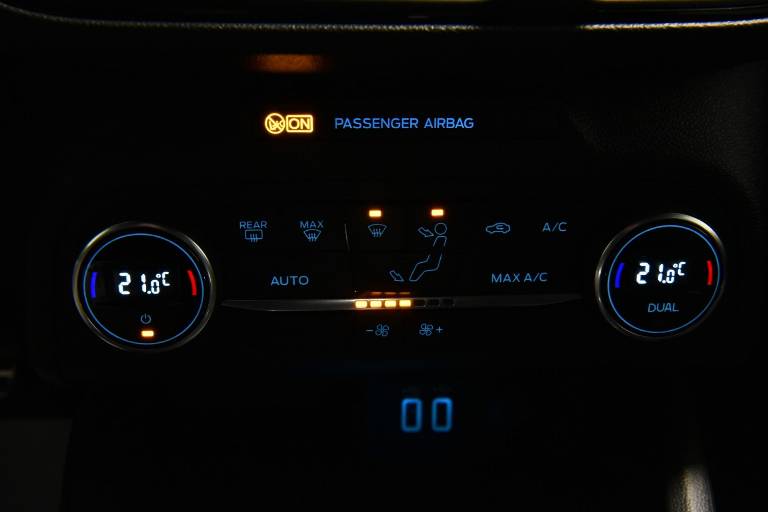 FORD Focus 11