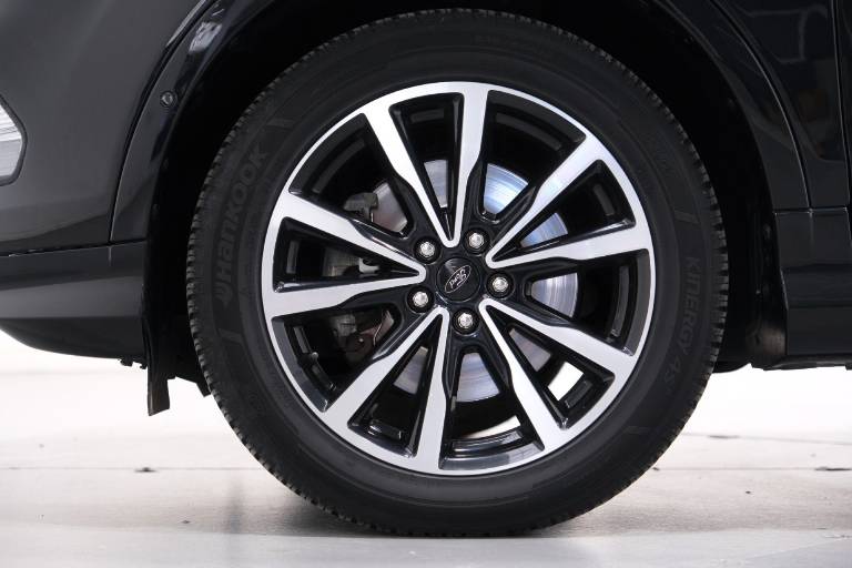 FORD Kuga 12