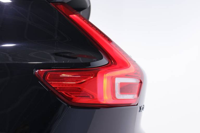 VOLVO XC40 38