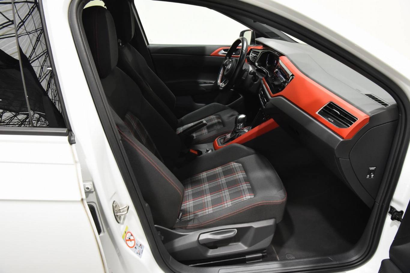 VOLKSWAGEN Polo GTI 21