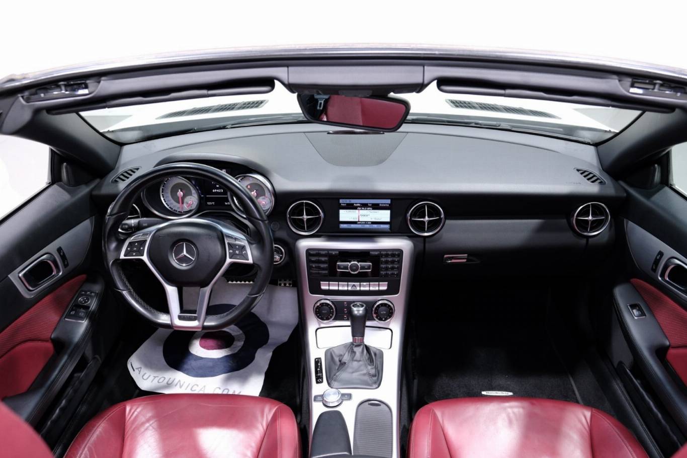 MERCEDES-BENZ SLK 200 9