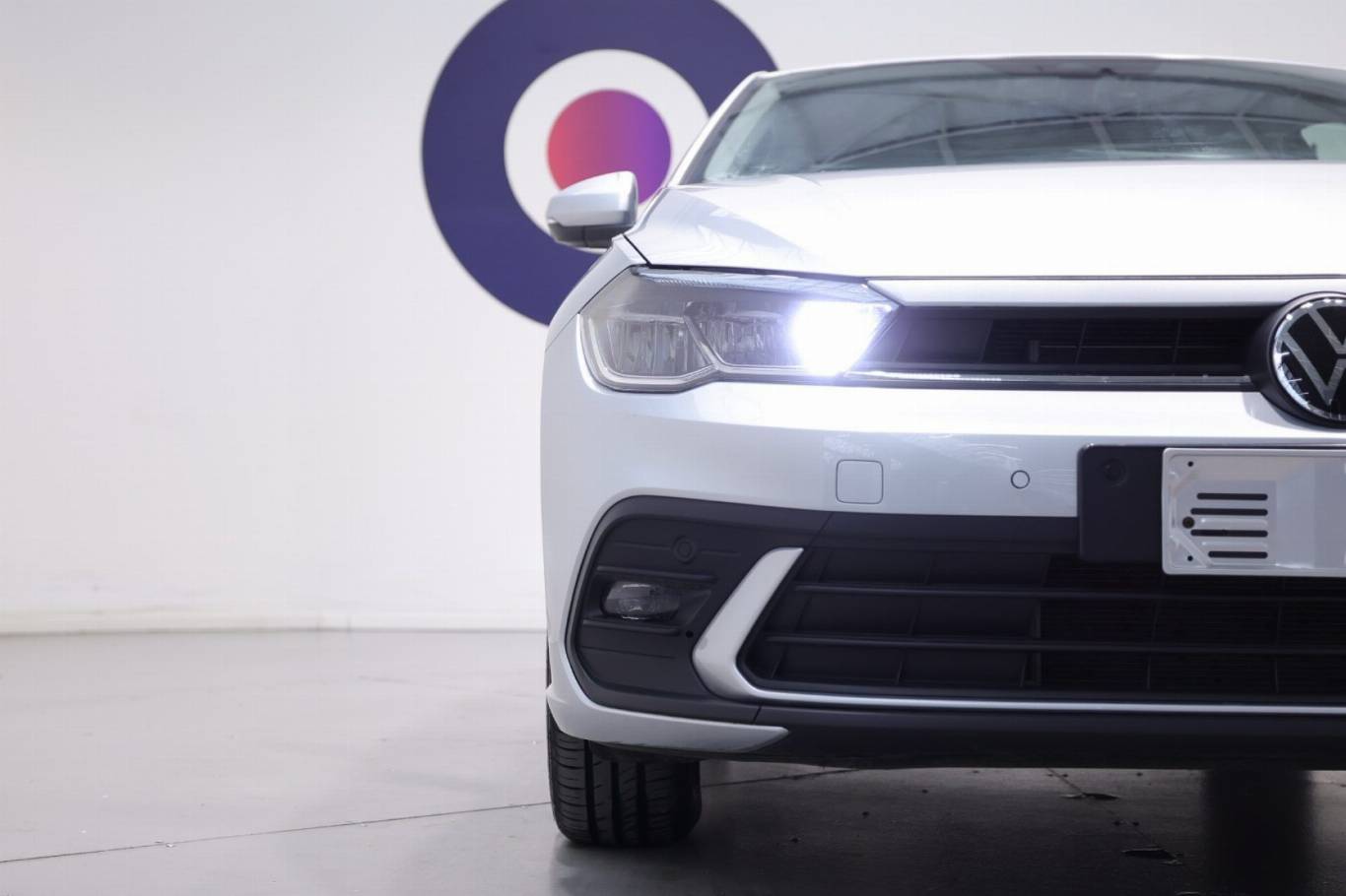 VOLKSWAGEN Polo 42