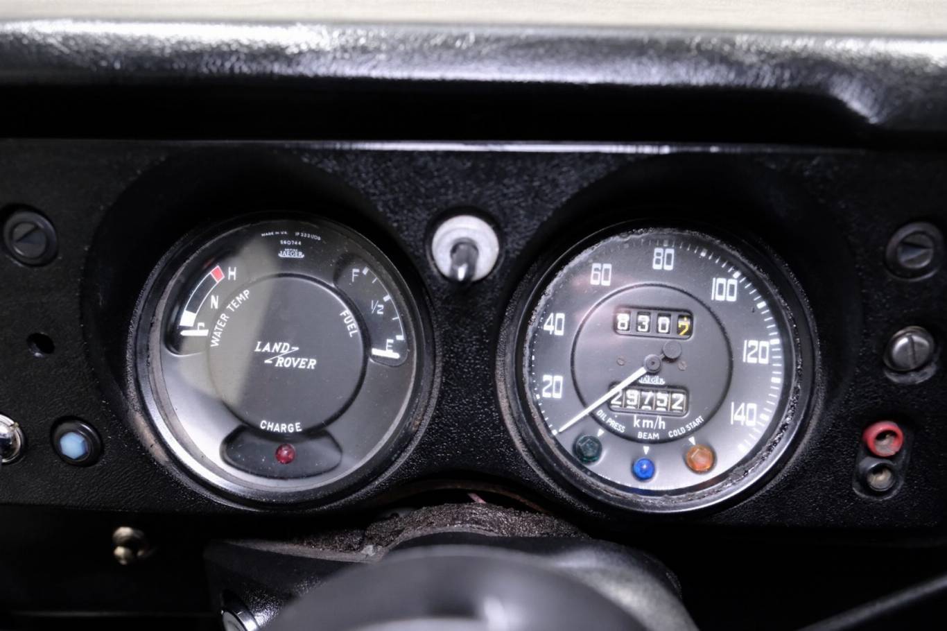 LAND ROVER Defender 14