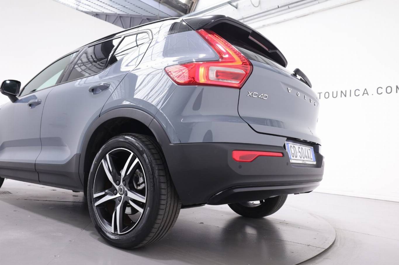 VOLVO XC40 40