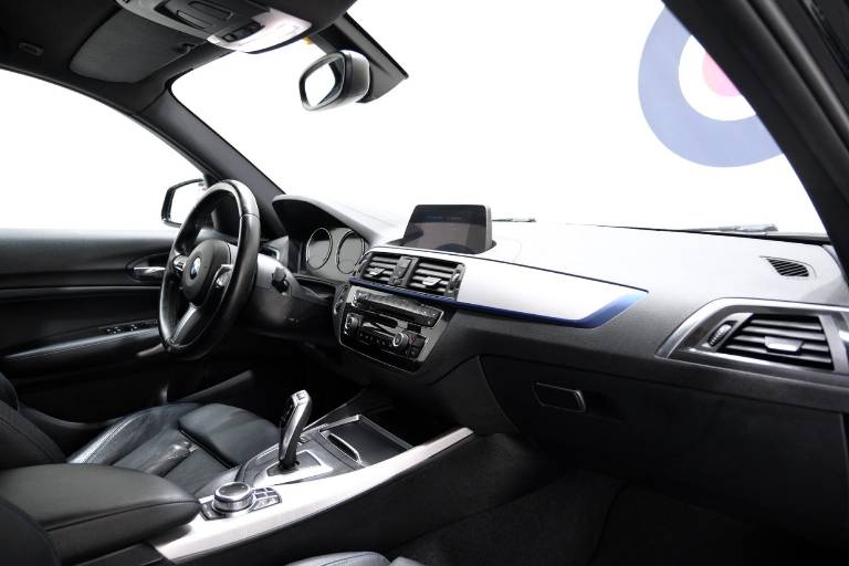 BMW 118 56