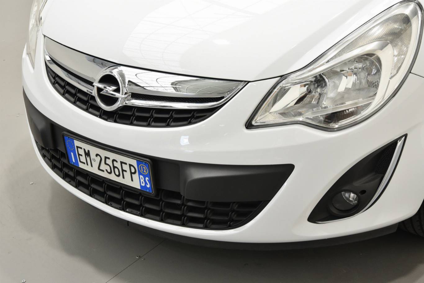 OPEL Corsa 44