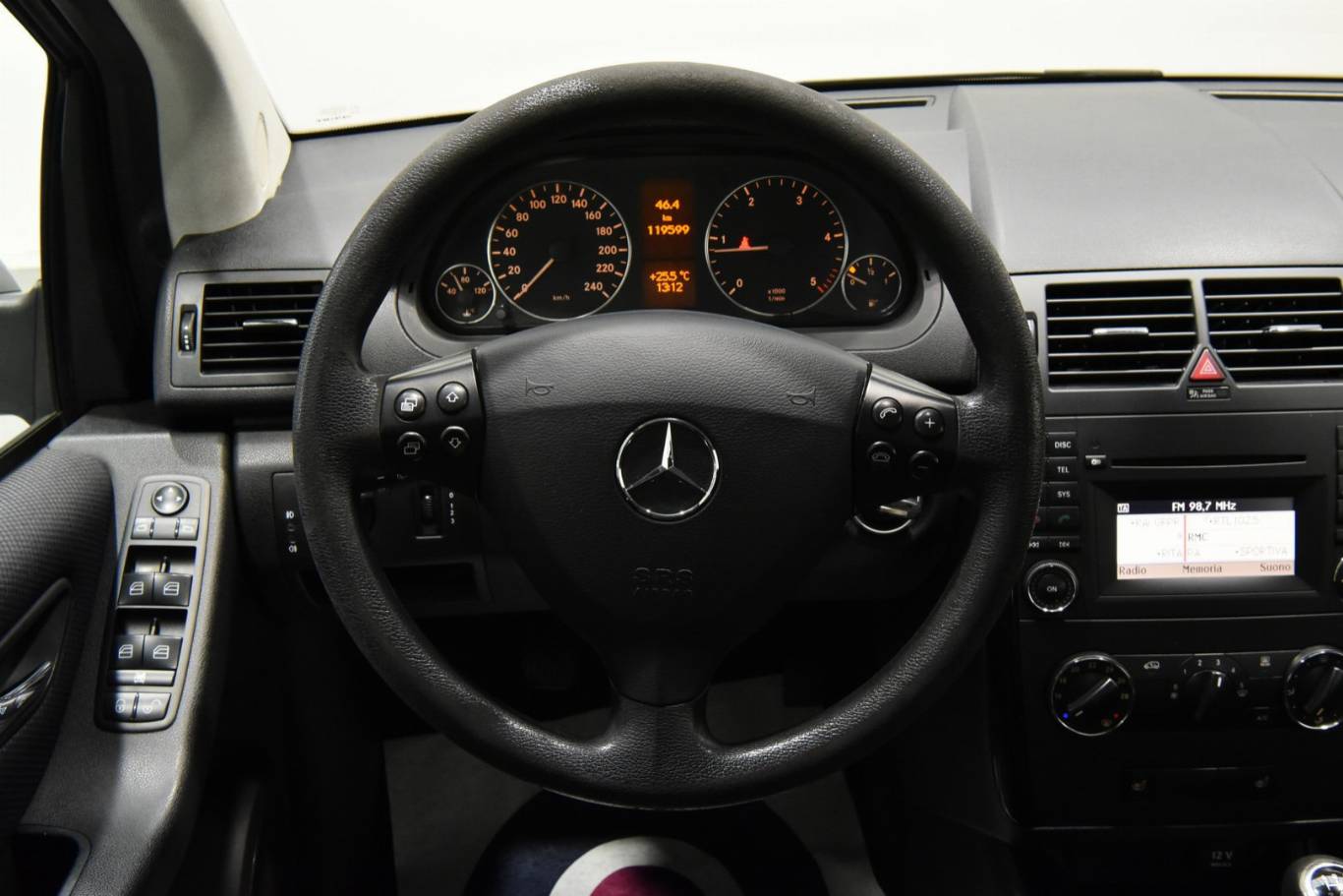 MERCEDES-BENZ A 160 22