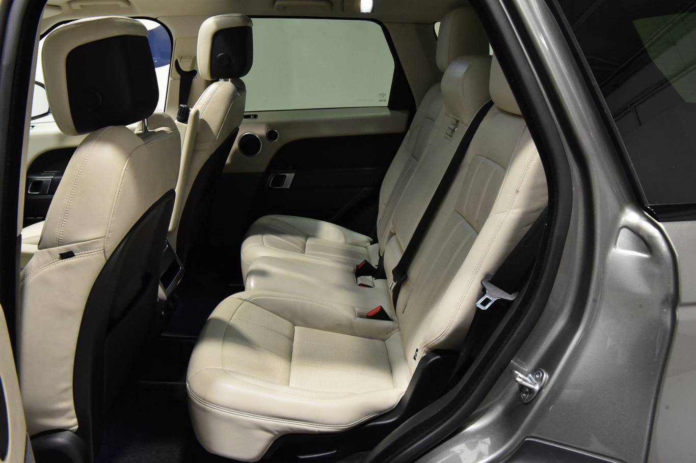 LAND ROVER Range Rover Sport 33