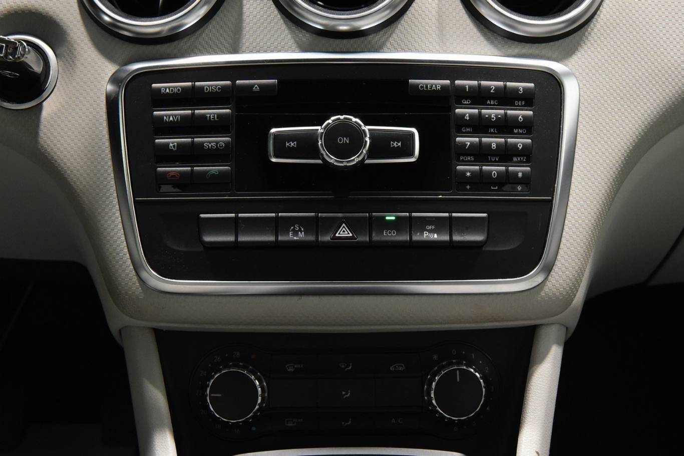 MERCEDES-BENZ A 180 11