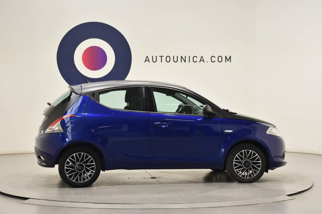 LANCIA Ypsilon 8