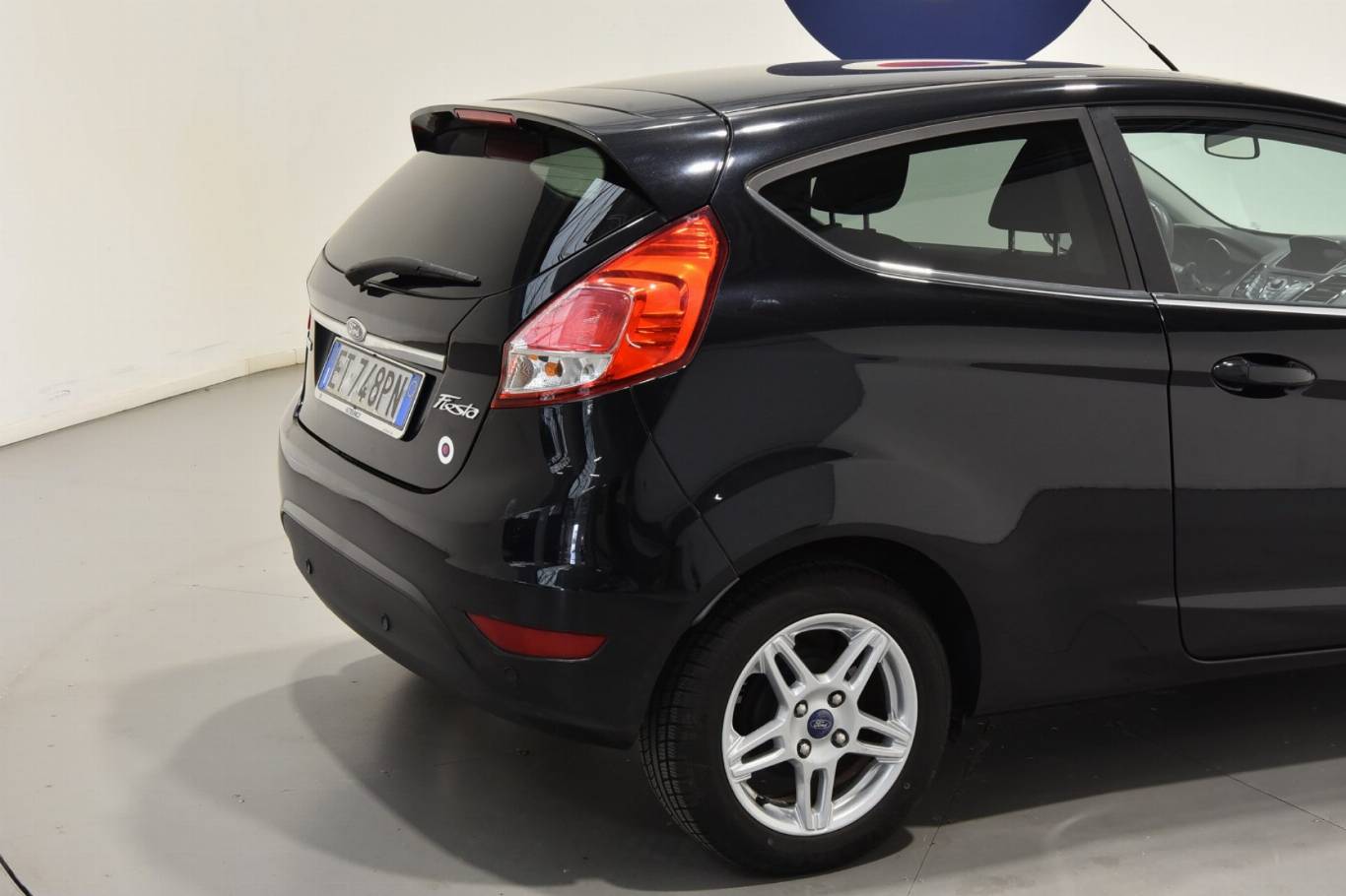 FORD Fiesta 15