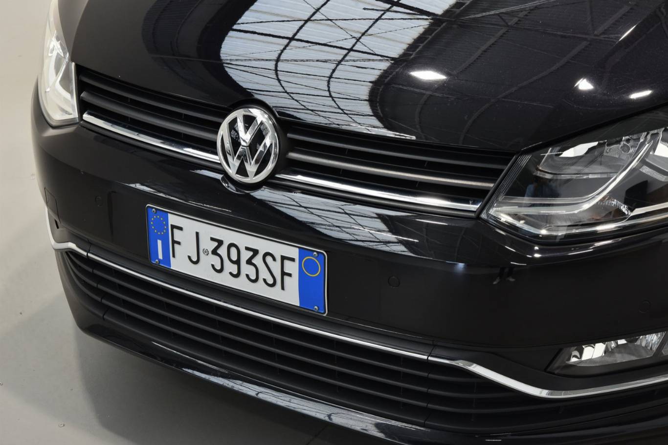 VOLKSWAGEN Polo 50