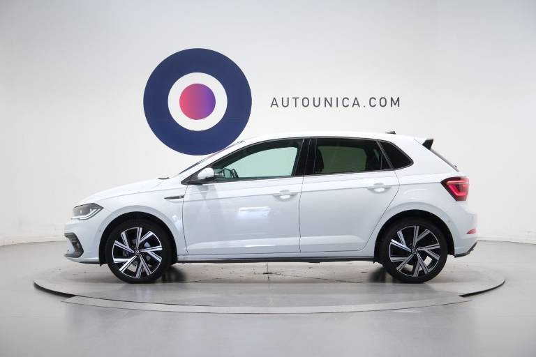 VOLKSWAGEN Polo 18