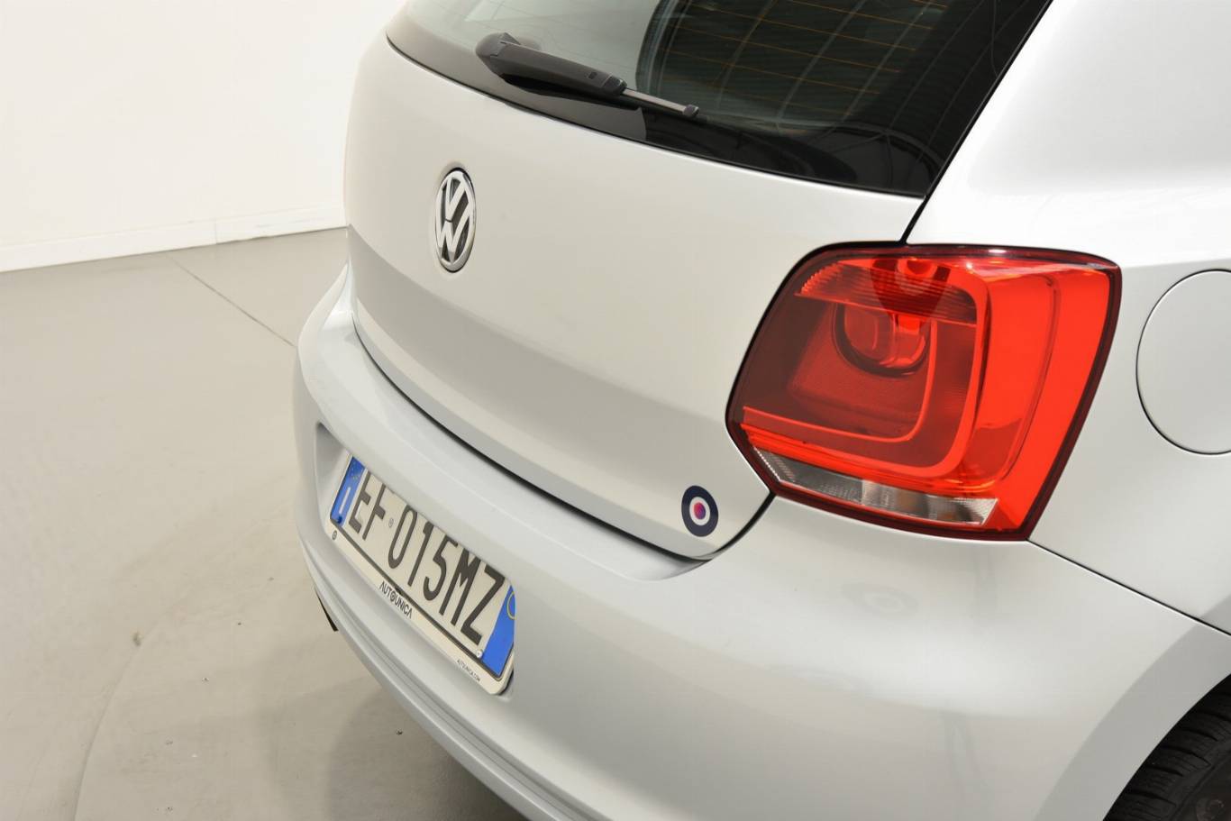 VOLKSWAGEN Polo 47