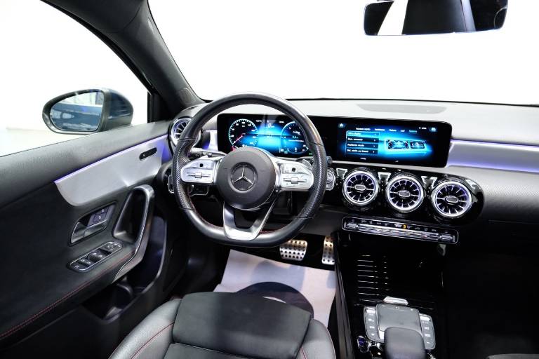 MERCEDES-BENZ A 180 42