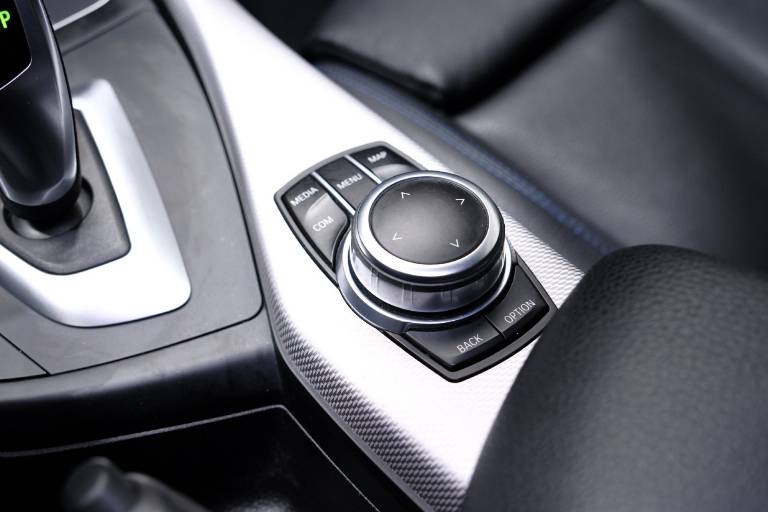 BMW 118 32