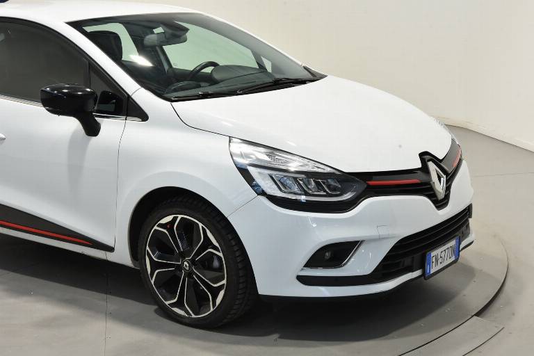 RENAULT Clio 16