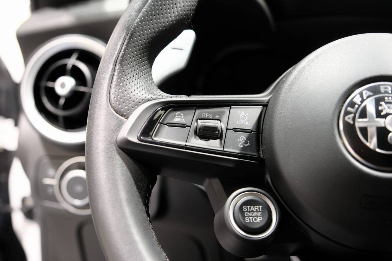 ALFA ROMEO Stelvio 21