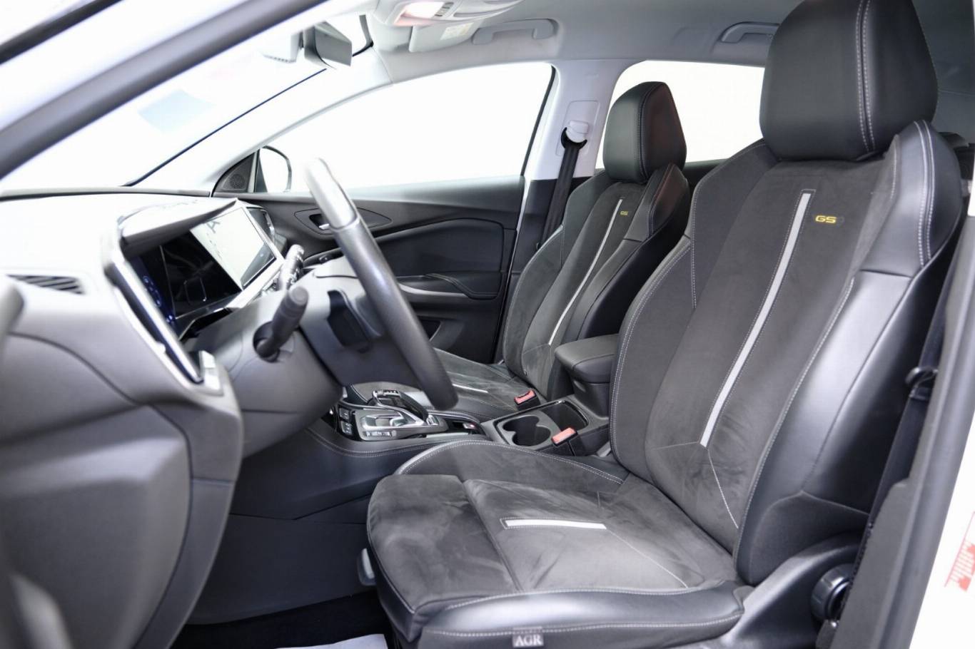 OPEL Grandland 6