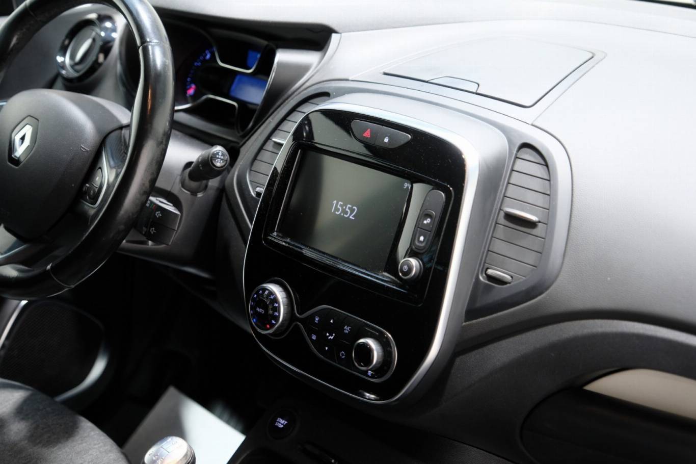 RENAULT Captur 54