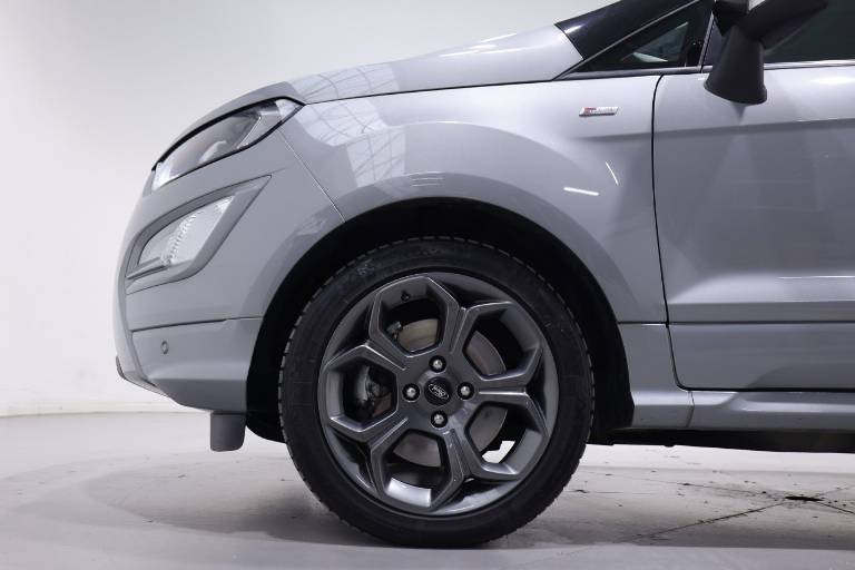 FORD EcoSport 18