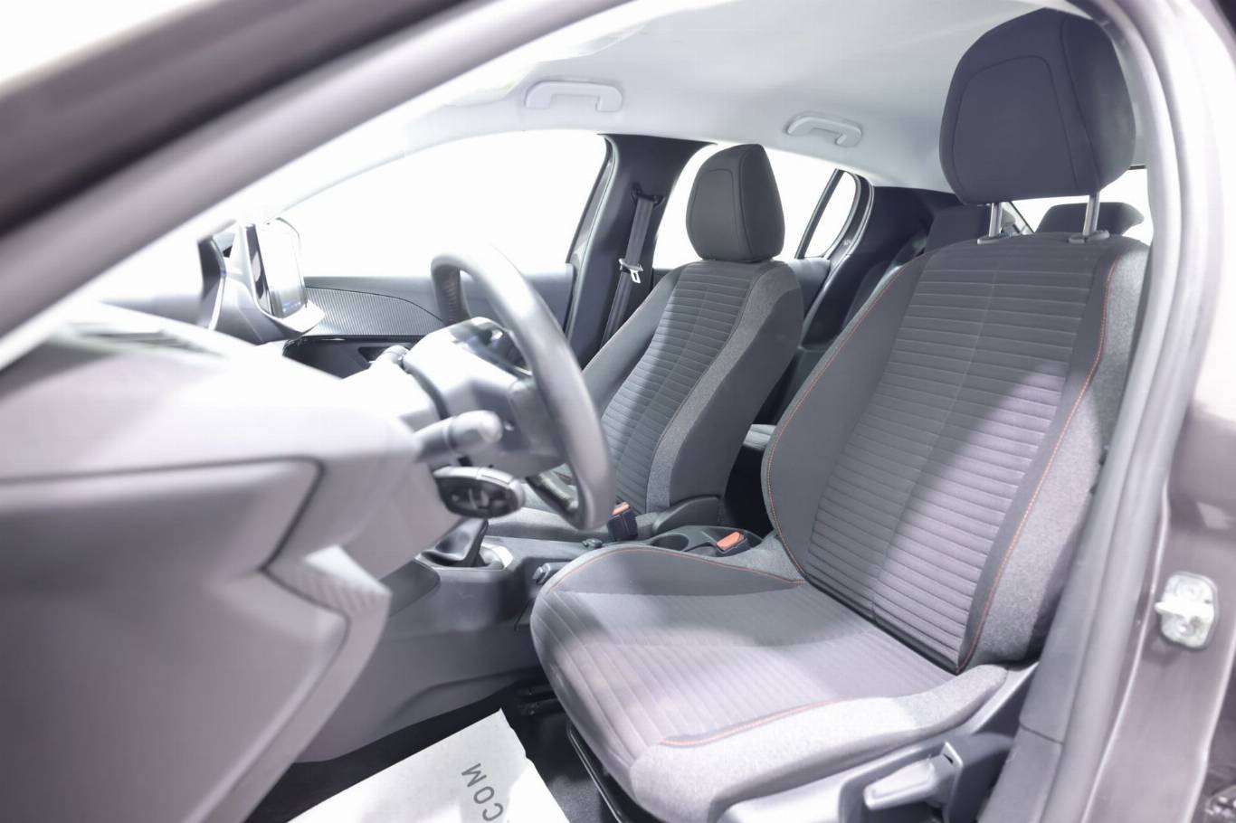 PEUGEOT 208 14