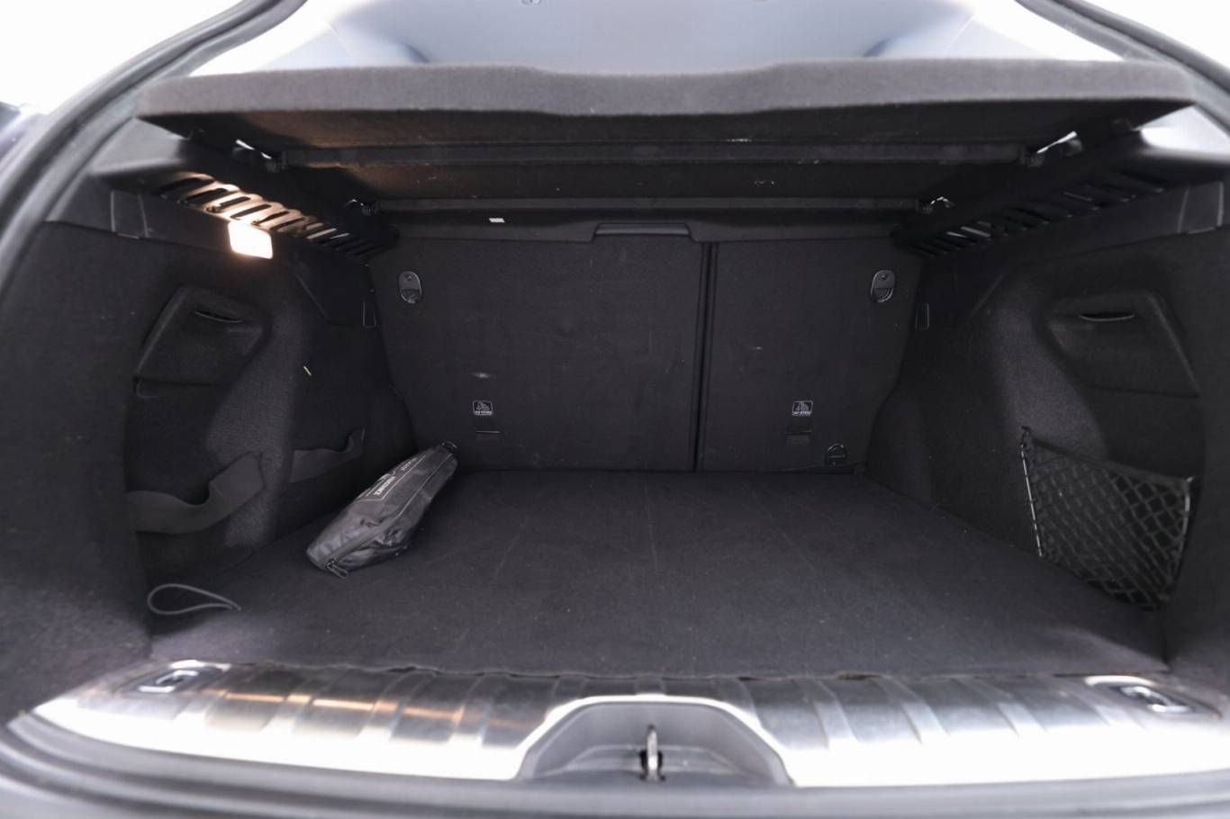 PEUGEOT 2008 48