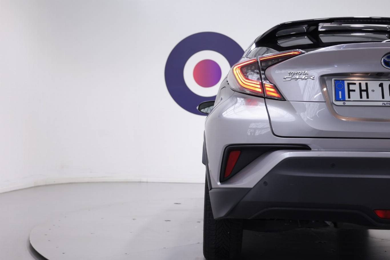 TOYOTA C-HR 44