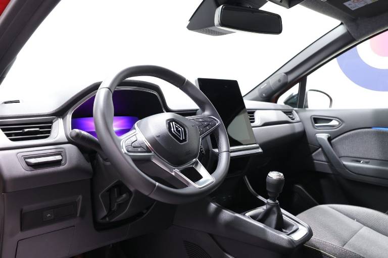 RENAULT Captur 5