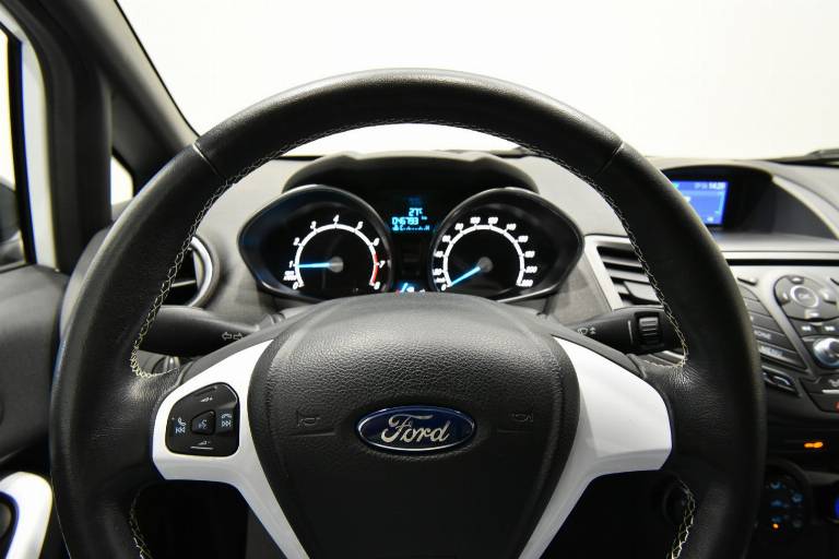 FORD Fiesta 8
