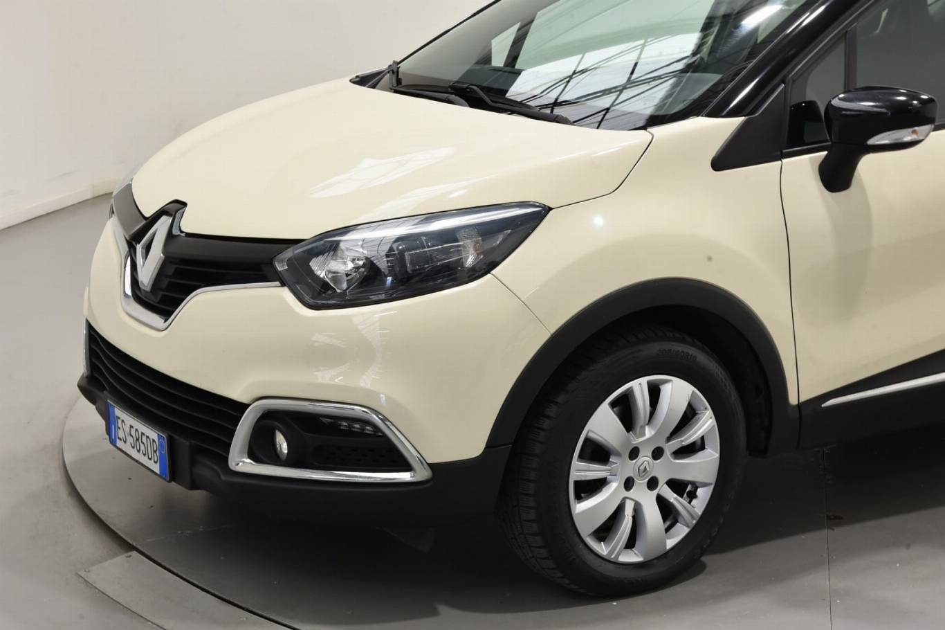 RENAULT Captur 19