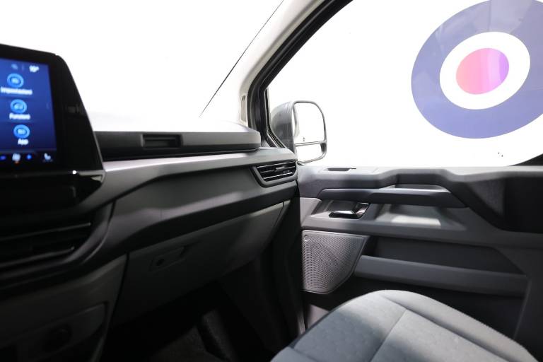 FORD Tourneo Custom 33