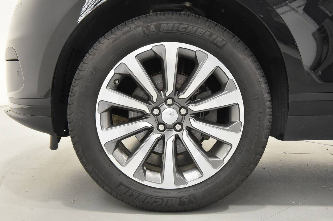 LAND ROVER Range Rover Velar 33