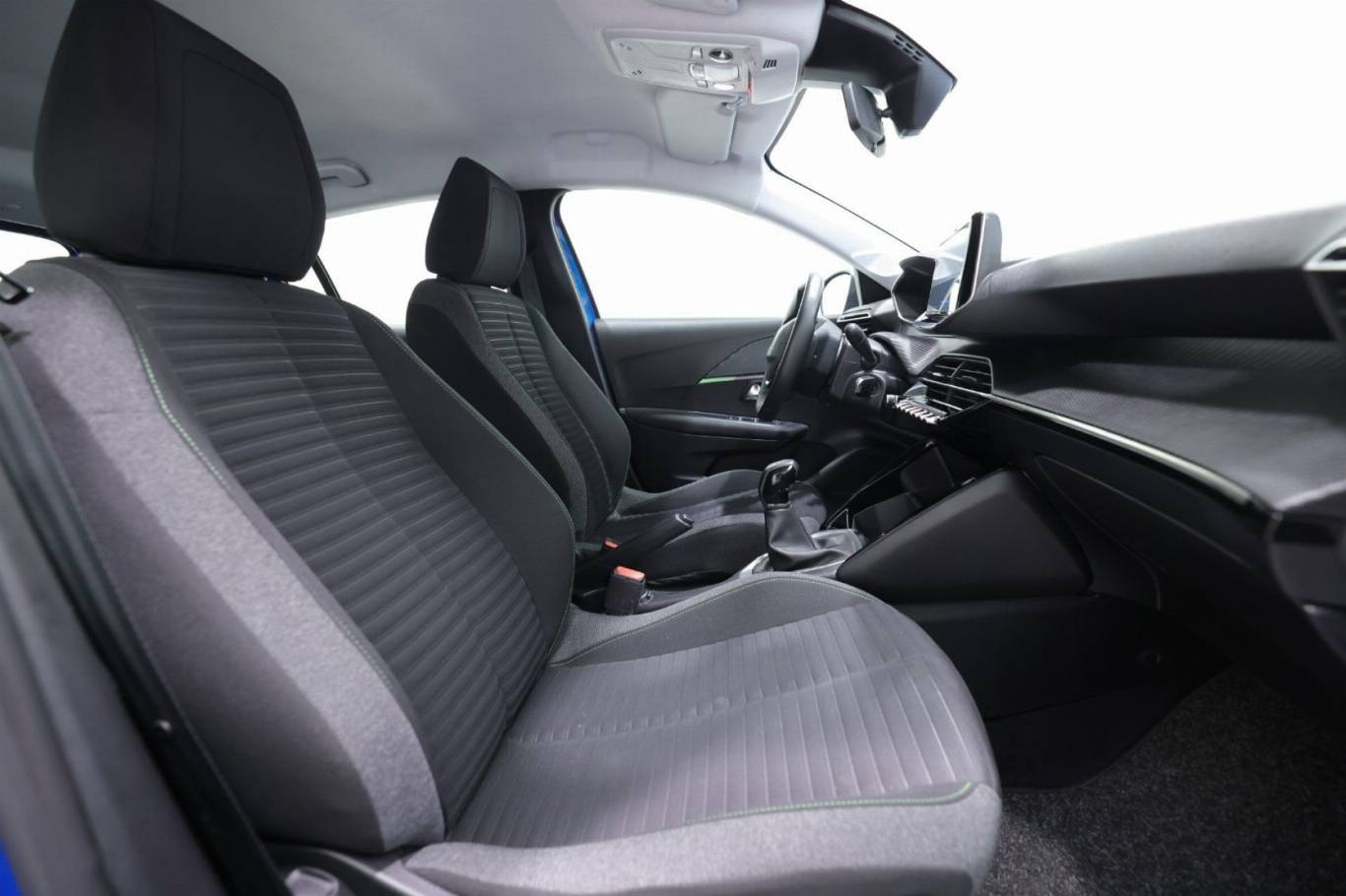 PEUGEOT 208 42
