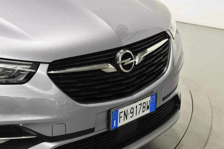 OPEL Grandland X 37