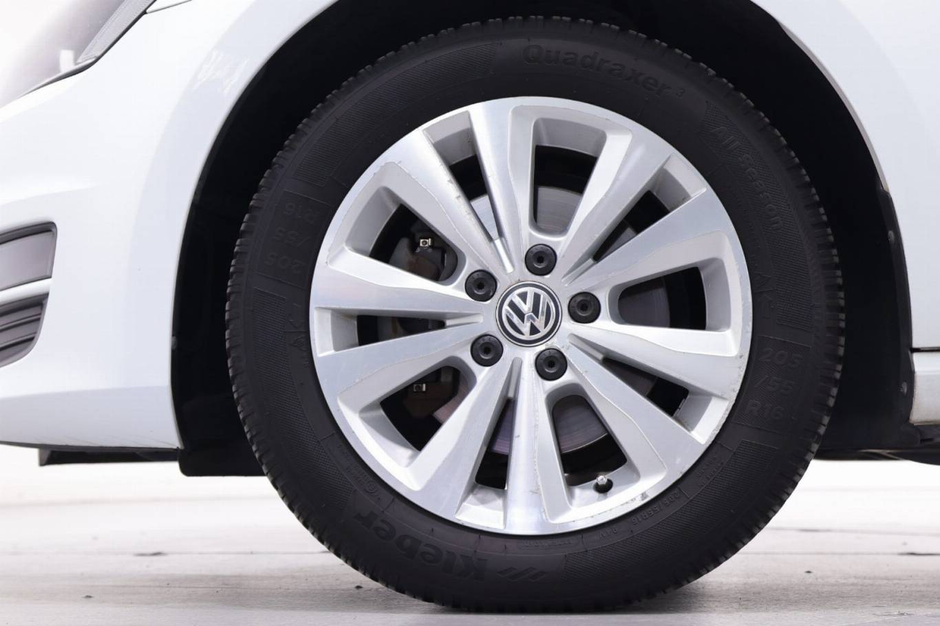 VOLKSWAGEN Golf 14