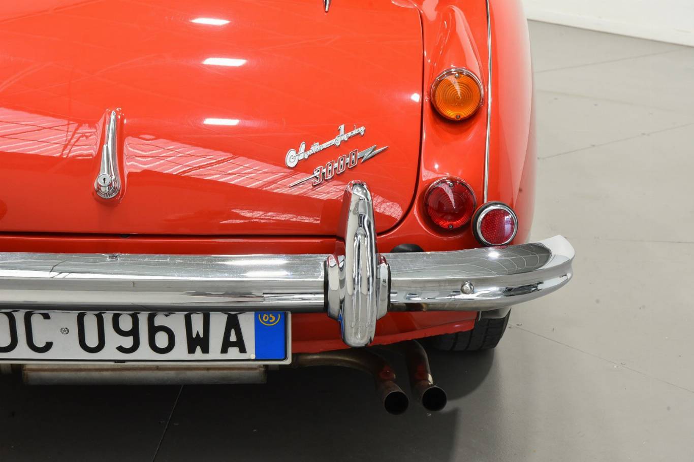AUSTIN Healey 44
