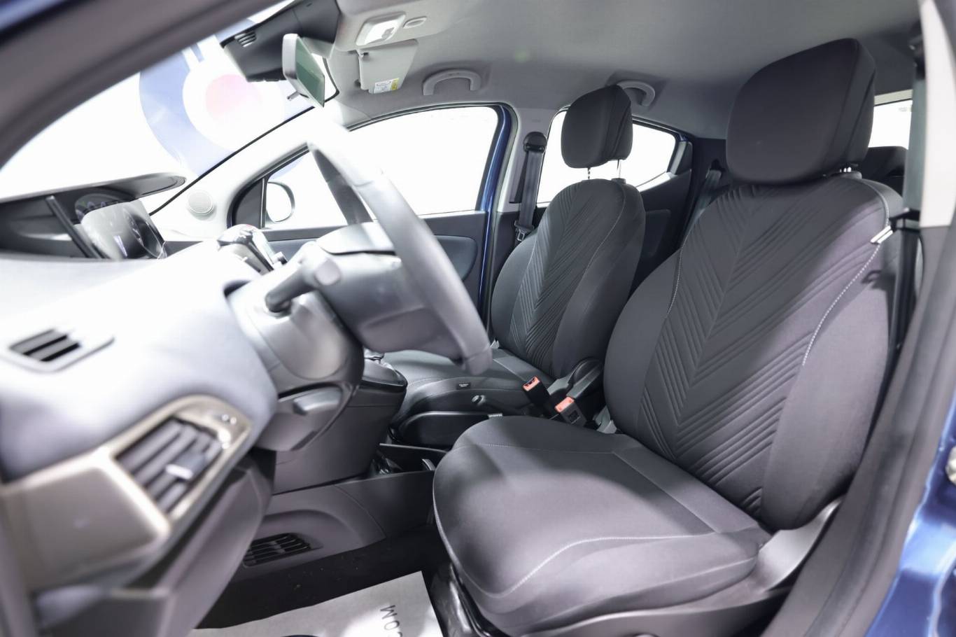 LANCIA Ypsilon 15