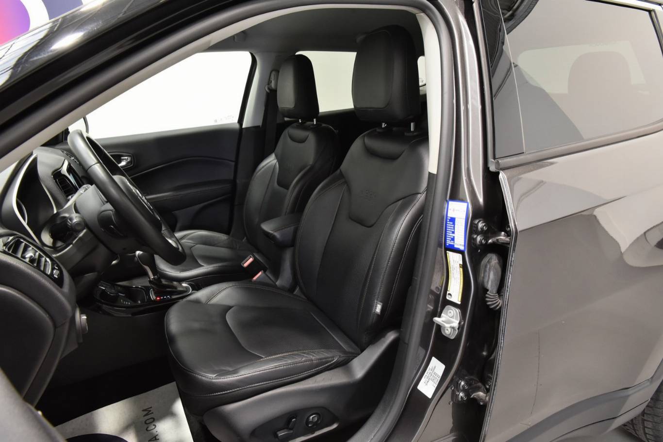JEEP Compass 4