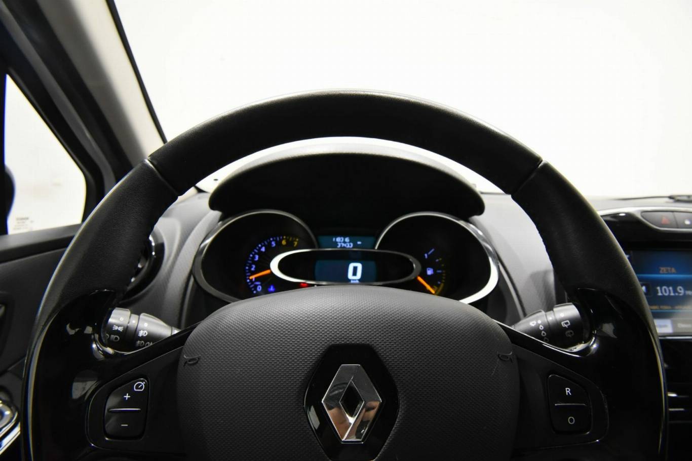 RENAULT Clio 22