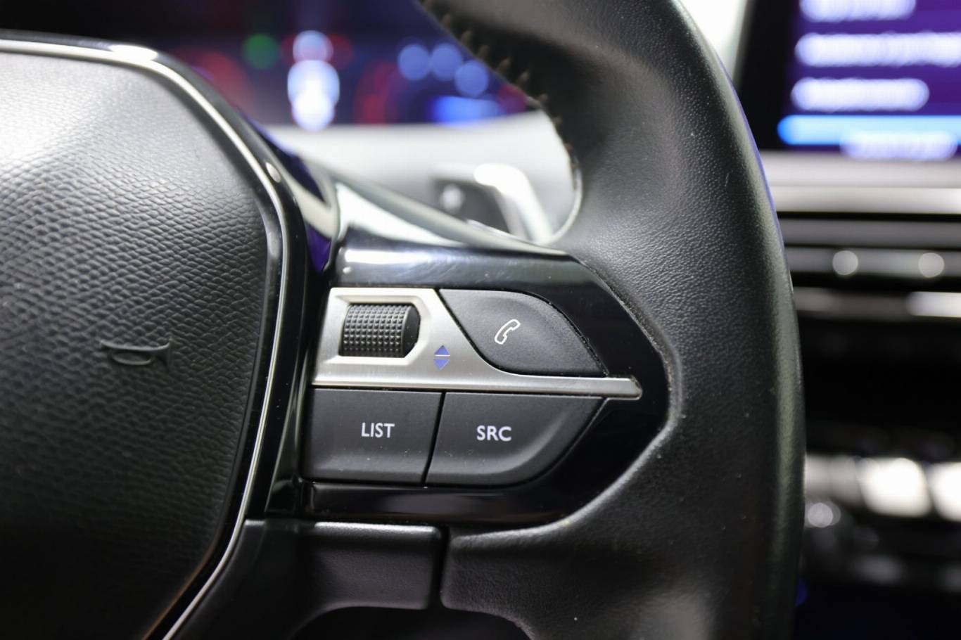 PEUGEOT 3008 21