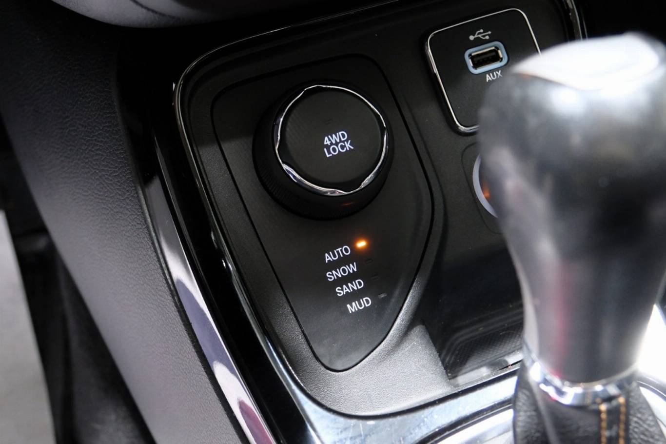 JEEP Compass 36