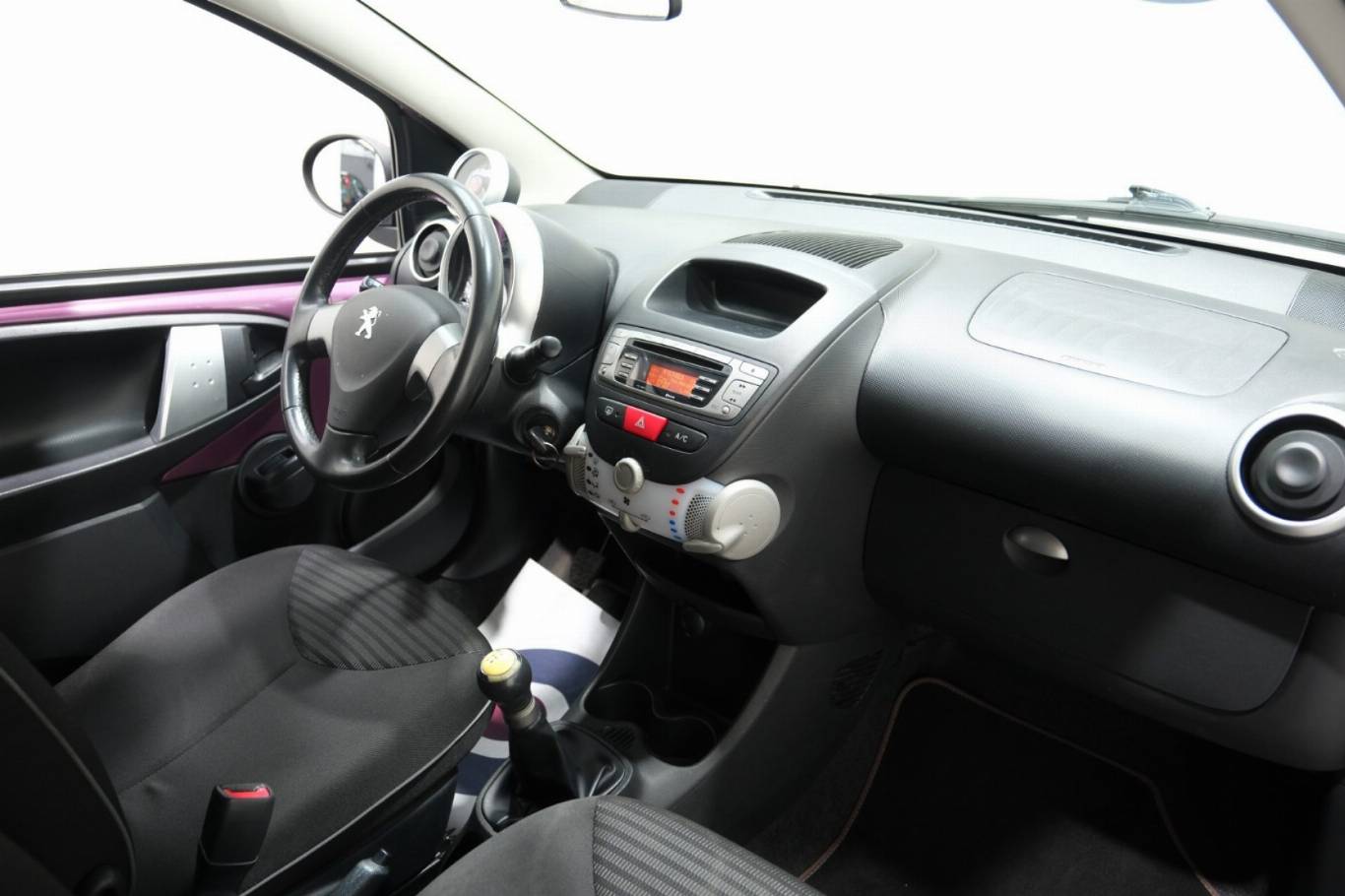 PEUGEOT 107 43