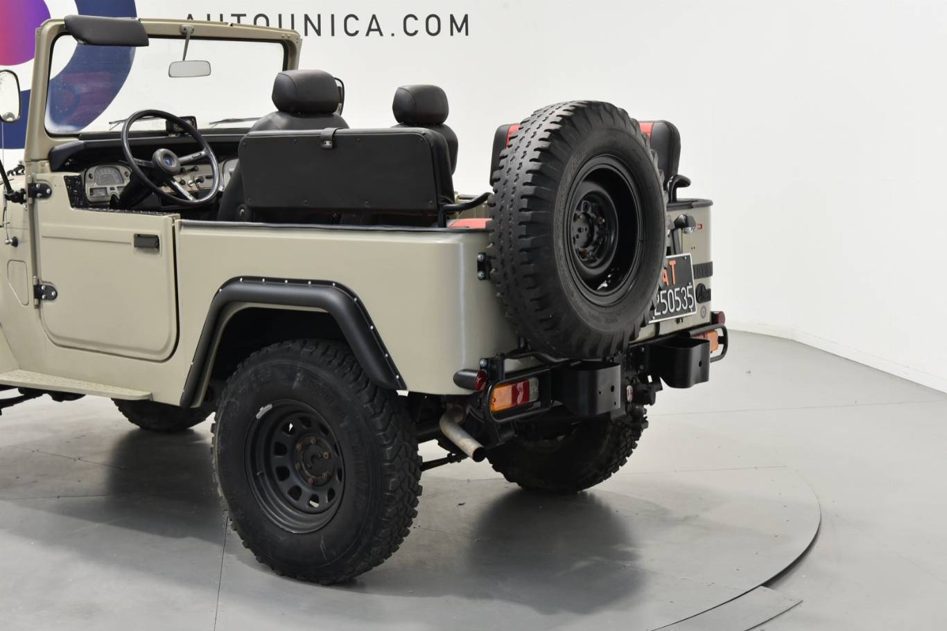 TOYOTA Land Cruiser 19