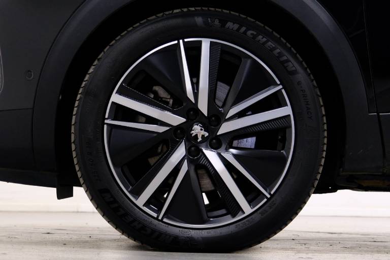 PEUGEOT 3008 10