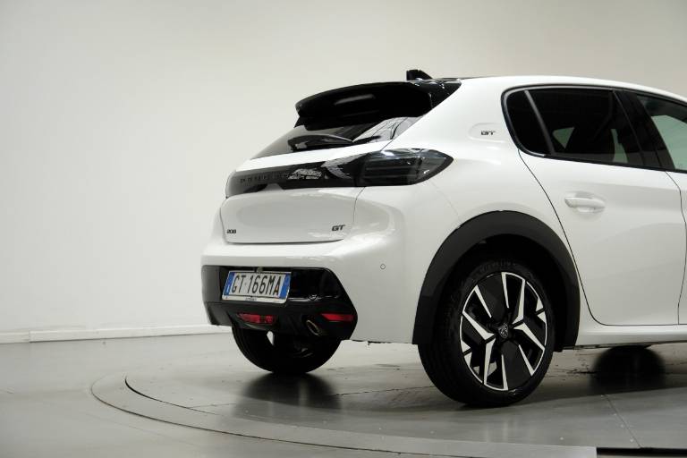 PEUGEOT 208 52