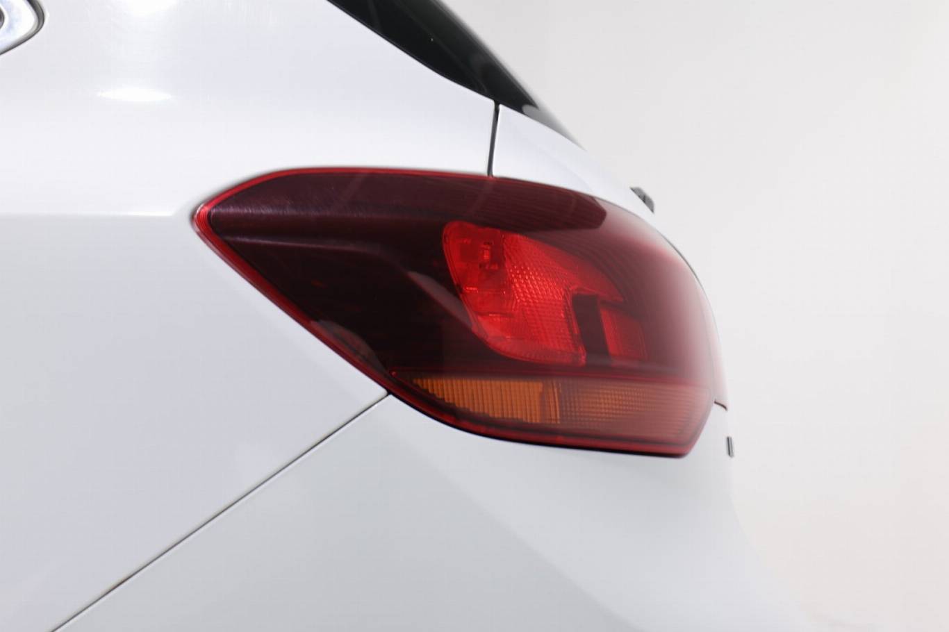 OPEL Astra 32