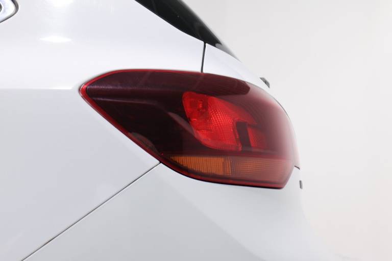 OPEL Astra 32