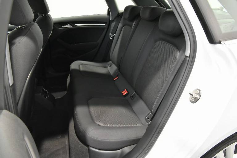 AUDI A3 21